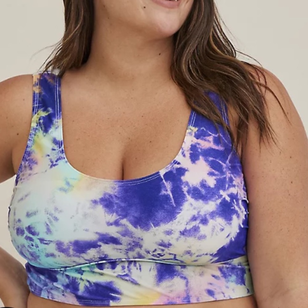 ❌SOLD❌TORRID WIRELESS SCOOP BIKINI TOP - Picture 2 of 8